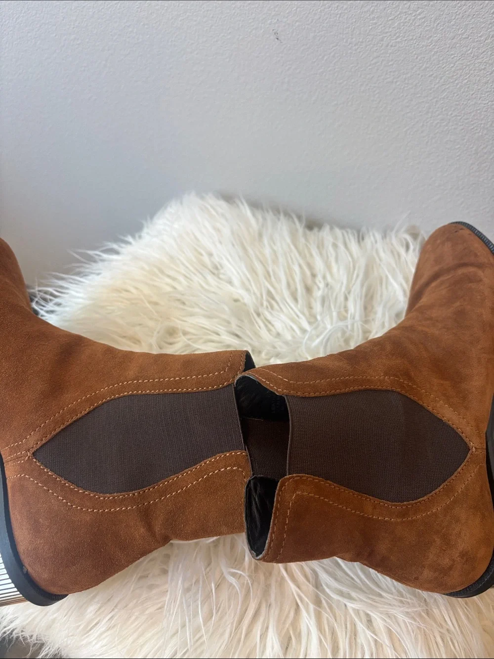 Rebecca Minkoff, suede Brown Chelsea Ankle Boots size 8